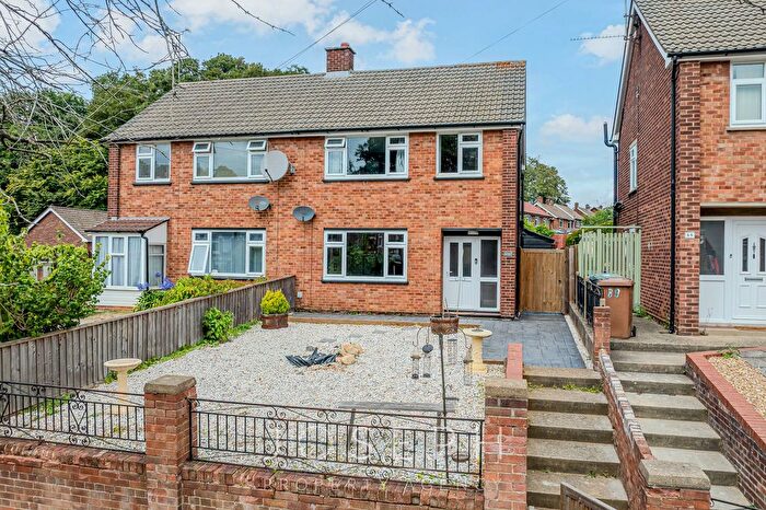 3 Bedroom Semi-Detached House For Sale In Spring Road, Ipswich, IP4