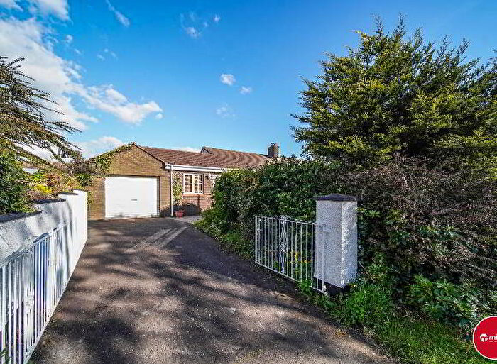 4 Bedroom Semi-detached Bungalows For Sale In Larkhill, Derry, BT48