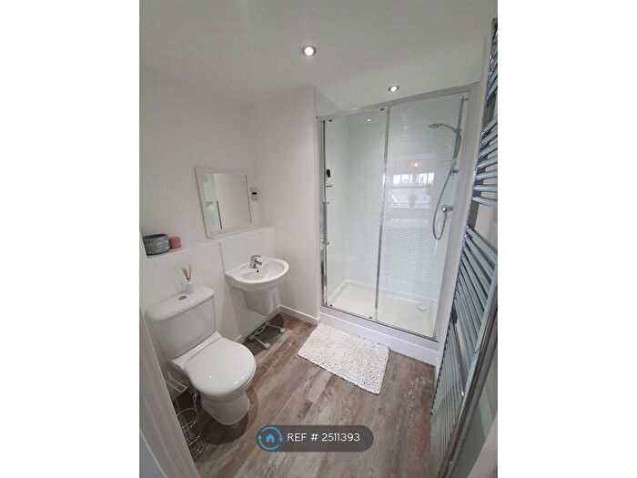 2 Bedroom Flat To Rent In Aylesbury, Aylesbury, HP20