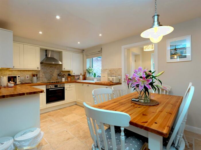 3 Bedroom Property To Rent In The Courtyard, Ironbridge, Telford TF8