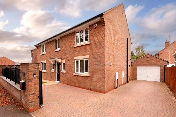 4 Bedroom Detached House To Rent In Chaplins Lane, Desborough, NN14