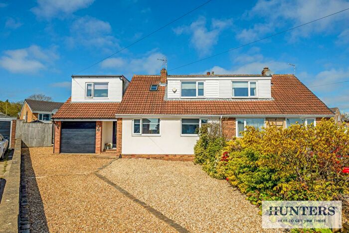 5 Bedroom Semi Detached House For Sale In Lanark Drive, Horsforth, Leeds, LS18