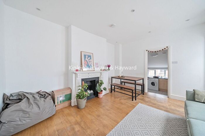 4 Bedroom Property To Rent In Gilbey Road, London, SW17