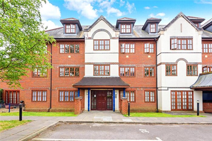 2 Bedroom Apartment For Sale In Surrey Cloisters, Kings Road, Godalming, Surrey, GU7