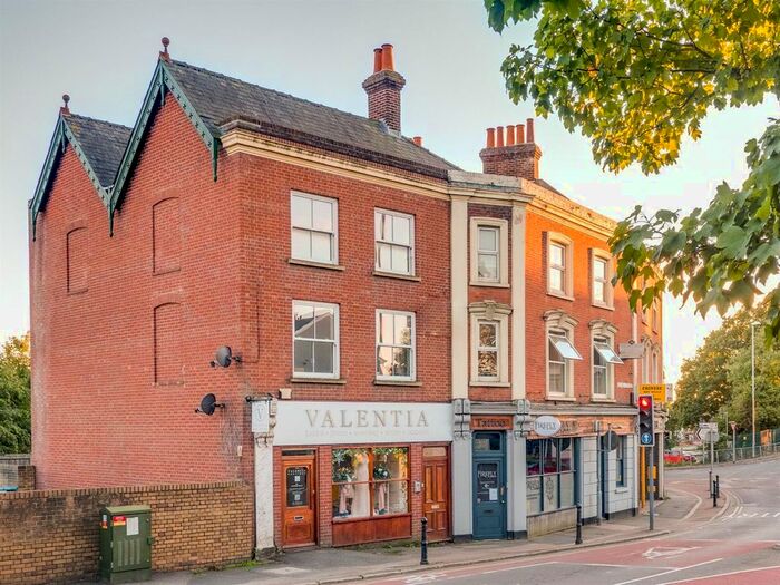 2 Bedroom Flat To Rent In George Street, Hailsham, BN27