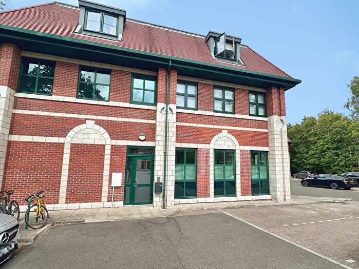 1 Bedroom Flat For Sale In Minley Road, Fleet, Hampshire, GU51