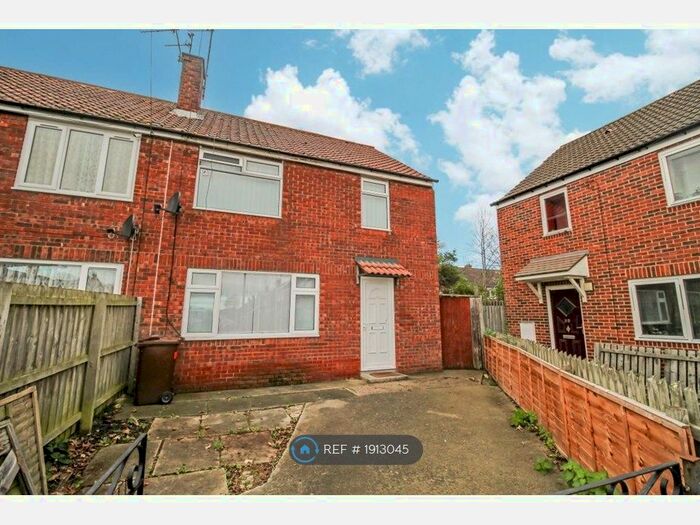 3 Bedroom Semi-Detached House To Rent In Strathearn Way, Newcastle Upon Tyne, NE3