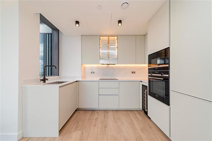 2 Bedroom Apartment To Rent In Valencia Tower, Bollinder Place, EC1V