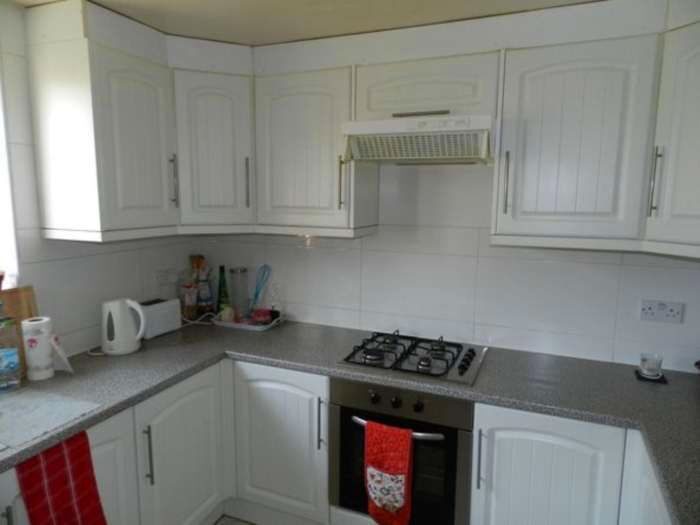 2 Bedroom Flat To Rent In Stork Road, Forest Gate, E7