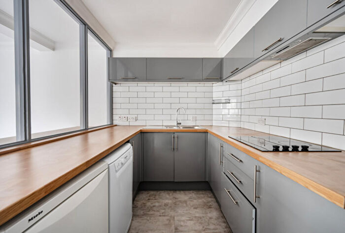 2 Bedroom End Of Terrace House For Sale In Grosvenor Place South, Cheltenham, Gloucestershire, GL52