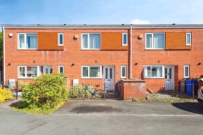 3 Bedroom Terraced House For Sale In Guide Post Road, Manchester, Greater Manchester, M13