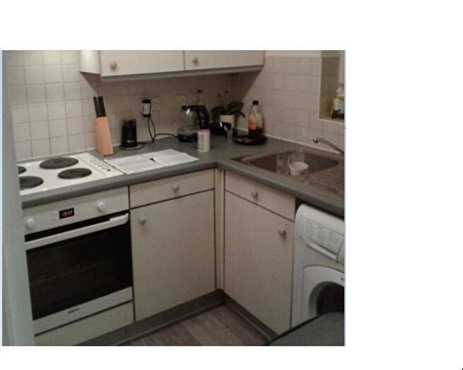 1 Bedroom Flat To Rent In Wenlock Gardens, Hendon, NW4