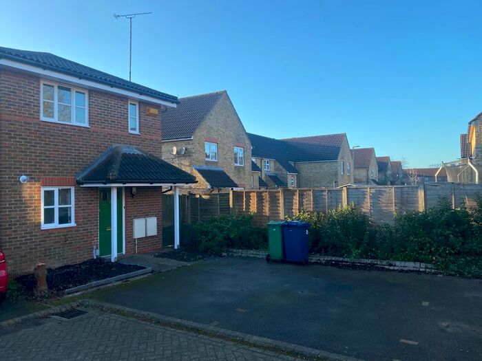 1 Bedroom End Of Terrace House To Rent In Fieldfare Road, Oxford OX4