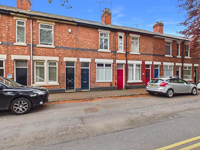 4 Bedroom Terraced House For Sale In Old Chester Road, Little Chester, DE1