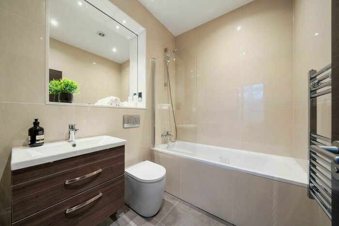 2 Bedroom Apartment To Rent In Aquila House, Surrey, RH1