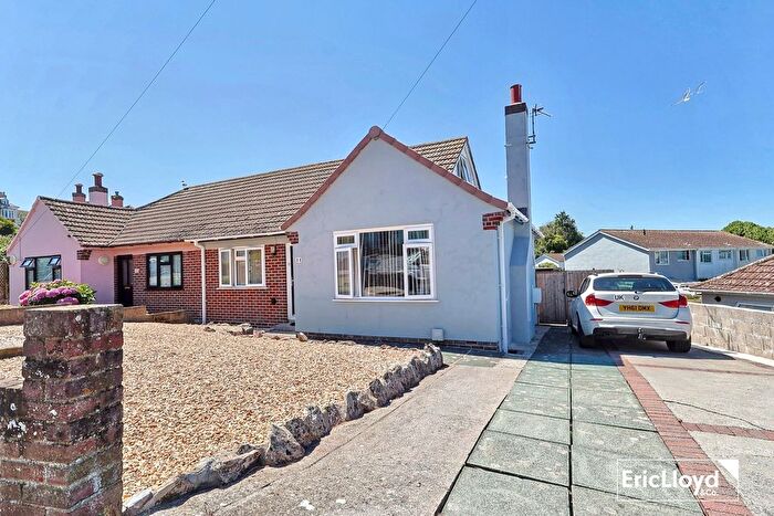4 Bedroom Semi Detached Bungalow For Sale In Orchard Grove, Brixham, TQ5