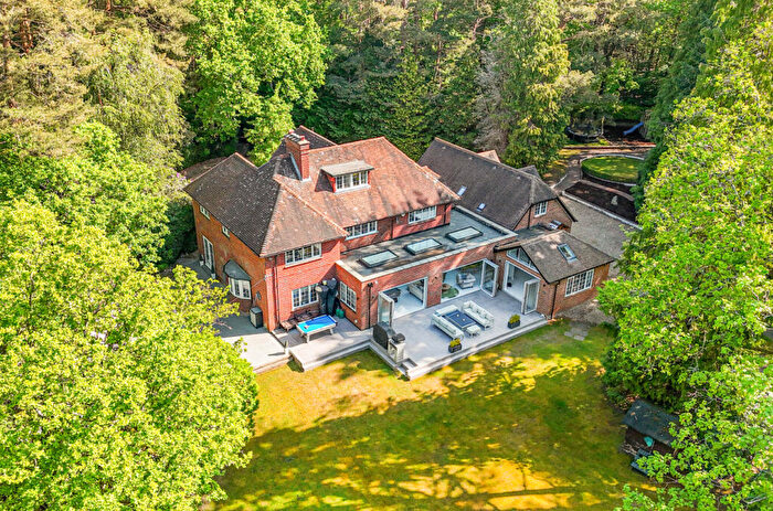 7 Bedroom Detached House For Sale In Fitzroy Road, Fleet, Hampshire, GU51