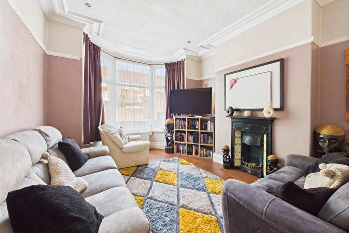 5 Bedroom Terraced House For Sale In Heeley Bank Road, Heeley, S2