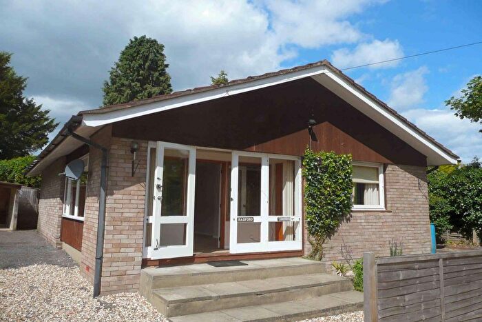 2 Bedroom Detached Bungalow To Rent In The Street, Effingham, Leatherhead, Surrey, KT24