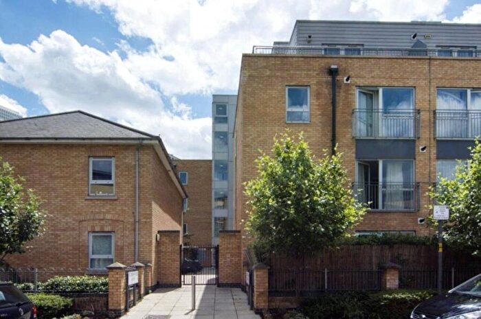 1 Bedroom Apartment To Rent In Storehouse Mews, London, E14