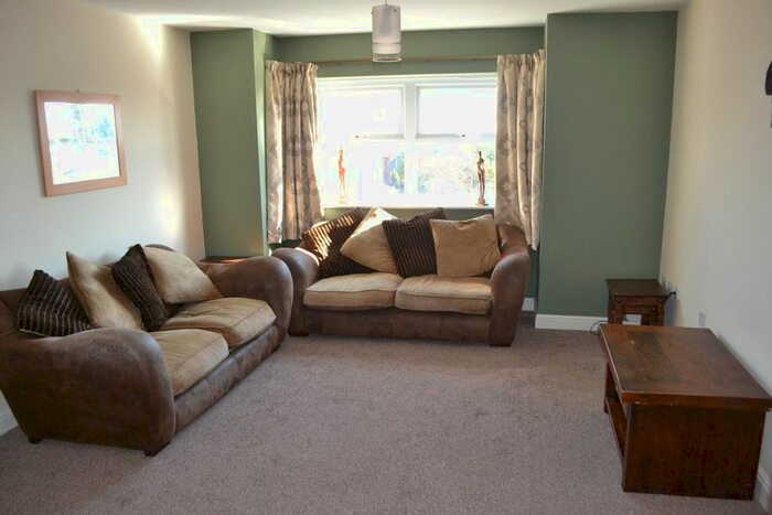2 Bedroom Flat To Rent In Manor Fold, - Atkins Street, Walkden, M28