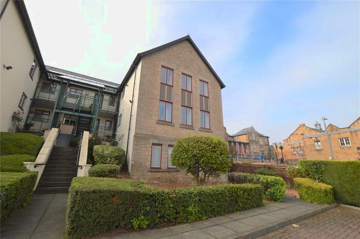 2 Bedroom Flat To Rent In Cheviot Court, West View, Blaydon NE21