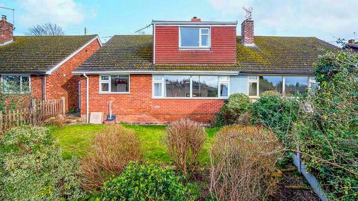 3 Bedroom Semi-Detached House For Sale In 3 River View, Bridgnorth, Shropshire, WV15