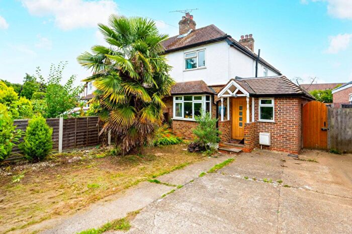 3 Bedroom Semi-Detached House To Rent In Woodlands Road, Guildford, GU1