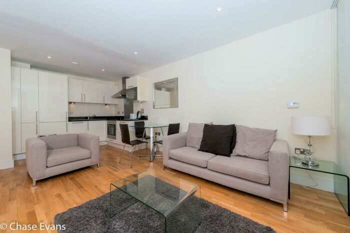 1 Bedroom Apartment To Rent In Denison House, Lanterns Court, Canary Wharf, E14
