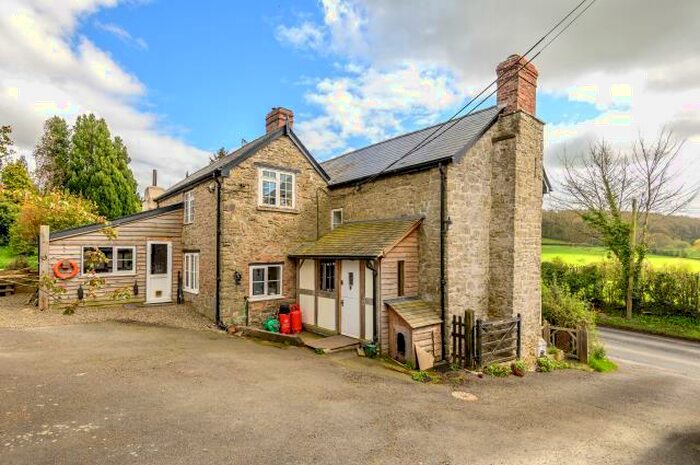 4 Bedroom Cottage For Sale In Kington, Herefordshire, HR5