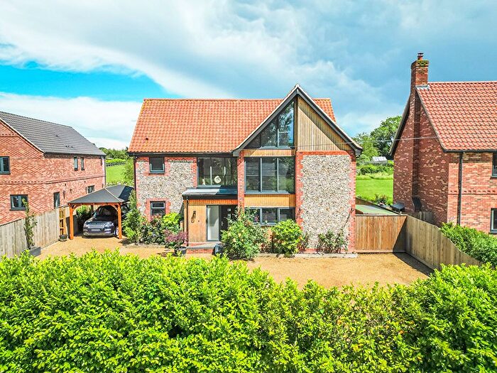 4 Bedroom Detached House For Sale In Ploughboy Lane, Saham Hills, Thetford, IP25