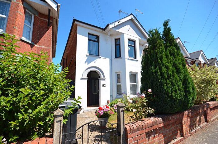 2 Bedroom Flat To Rent In Nortoft Road, Bournemouth, BH8