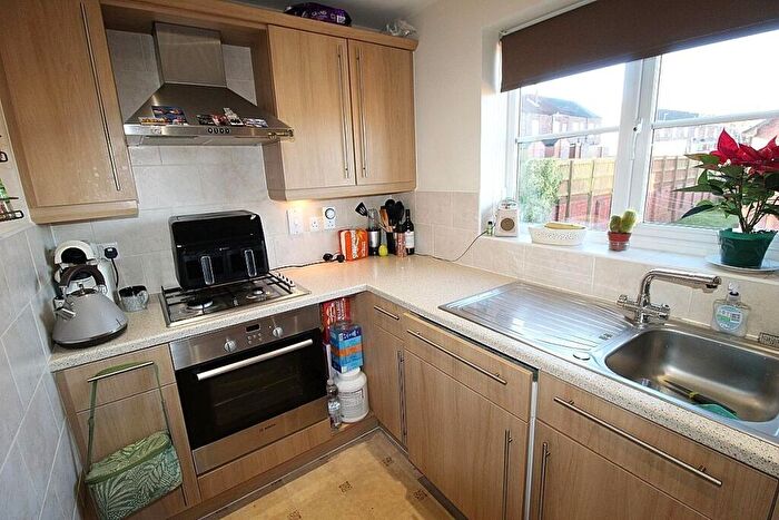 2 Bedroom Flat For Sale In Falconer Way, Treeton, Rotherham, S60