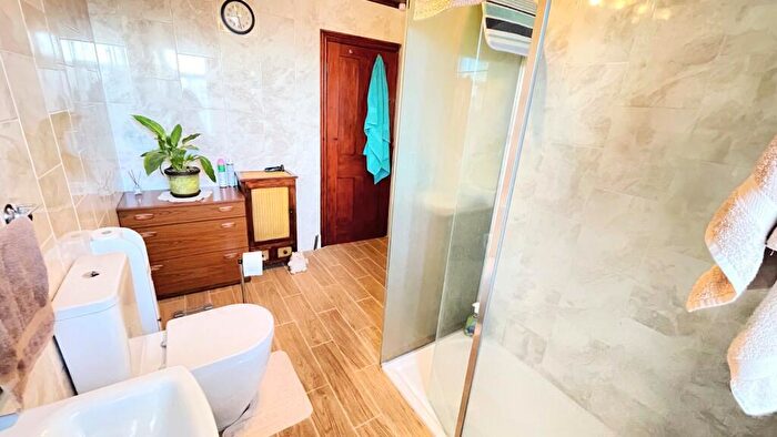 3 Bedroom Terraced House For Sale In Avalanche Road, Portland, Dorset, DT5