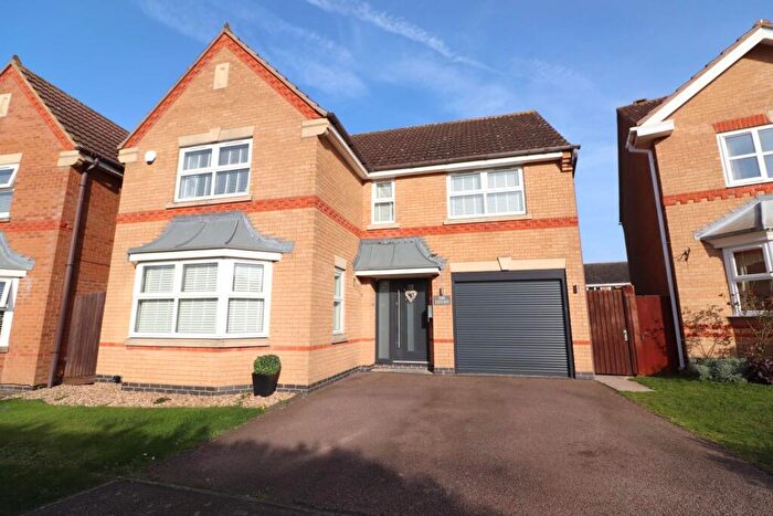 4 Bedroom Detached House For Sale In Teasel Close, Rushden, NN10