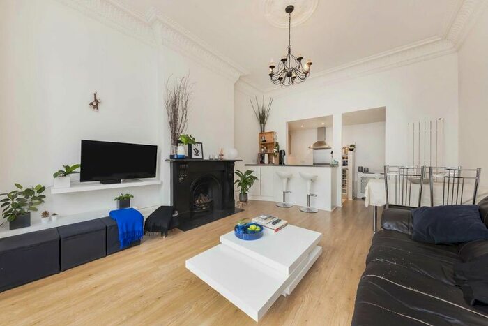2 Bedroom Flat To Rent In Sutherland Avenue, London, W9