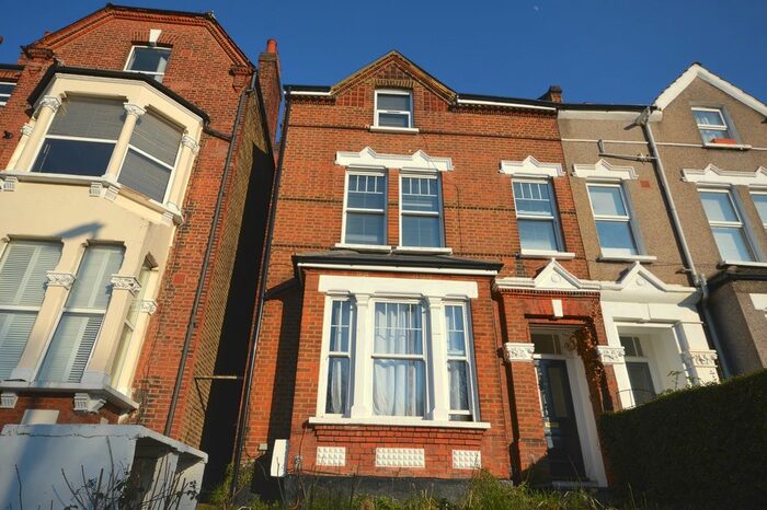 Studio To Rent In Norwood Road, London, SE24