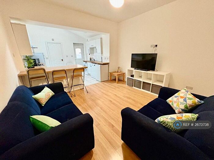 5 Bedroom Terraced House To Rent In Pomona St, Sheffield, S11