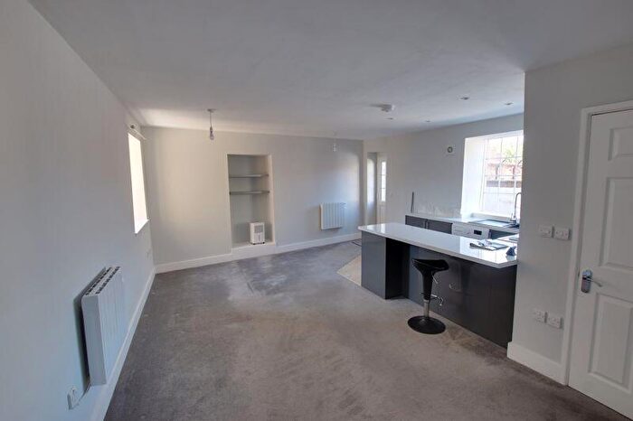 1 Bedroom Flat To Rent In Fore Street, Trowbridge, BA14
