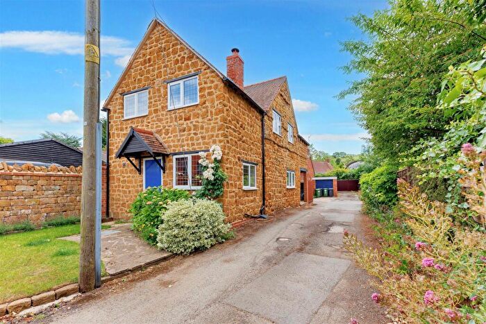 3 Bedroom Detached House For Sale In Bottom Street, Northend, Southam, CV47