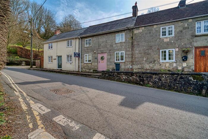 2 Bedroom Terraced House For Sale In Tout Hill, Shaftesbury, SP7