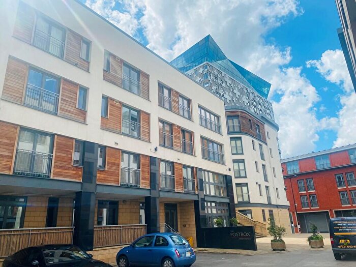 1 Bedroom Apartment To Rent In The Postbox, Upper Marshall Street, Birmingham, B1