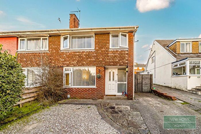 3 Bedroom Semi Detached House For Sale In Curry Close Dunvant, Swansea, SA2