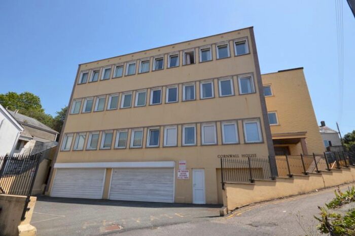 1 Bedroom Flat To Rent In South Street, St. Austell, PL25