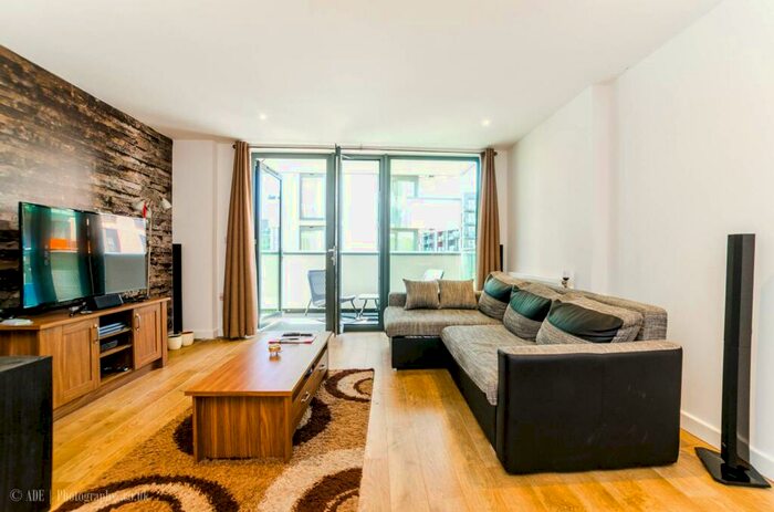 2 Bedroom Flat To Rent In Waterside Way, , Tottenham, London, N17