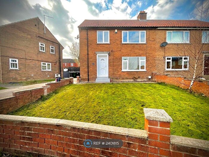 3 Bedroom Semi-Detached House To Rent In Norwood Crescent, Kiveton Park, Sheffield, S26