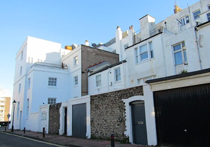 2 Bedroom Flat To Rent In Arundel Terrace, Brighton, BN2