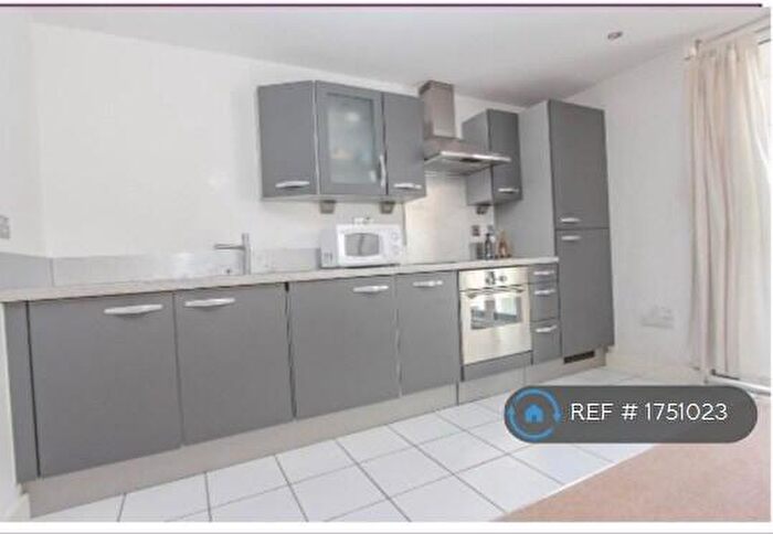 1 Bedroom Flat To Rent In Adriatic Apartments, London, E16