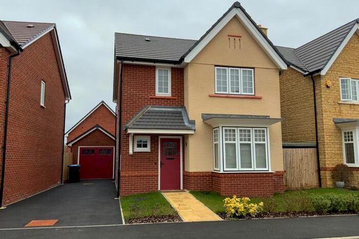 3 Bedroom Detached House To Rent In Faulkner Place, Carterton, OX18