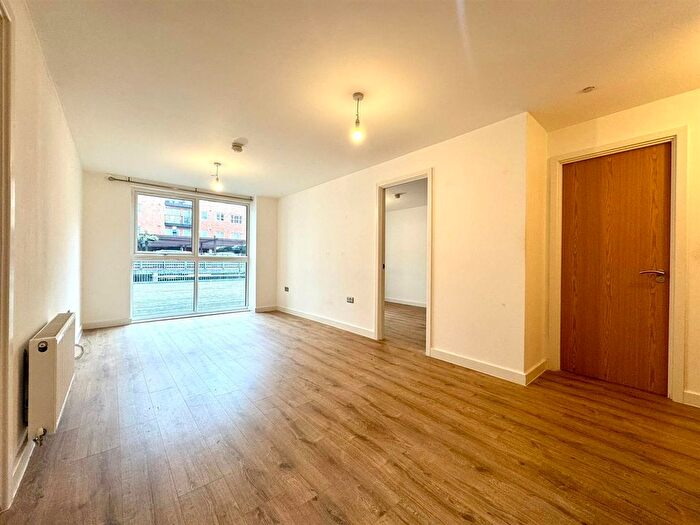 2 Bedroom Flat To Rent In Helena Street, Birmingham, B1